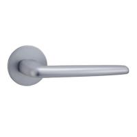 Дверная ручка на круглой розетке, арт. R25.057 (30024, матовый хром)