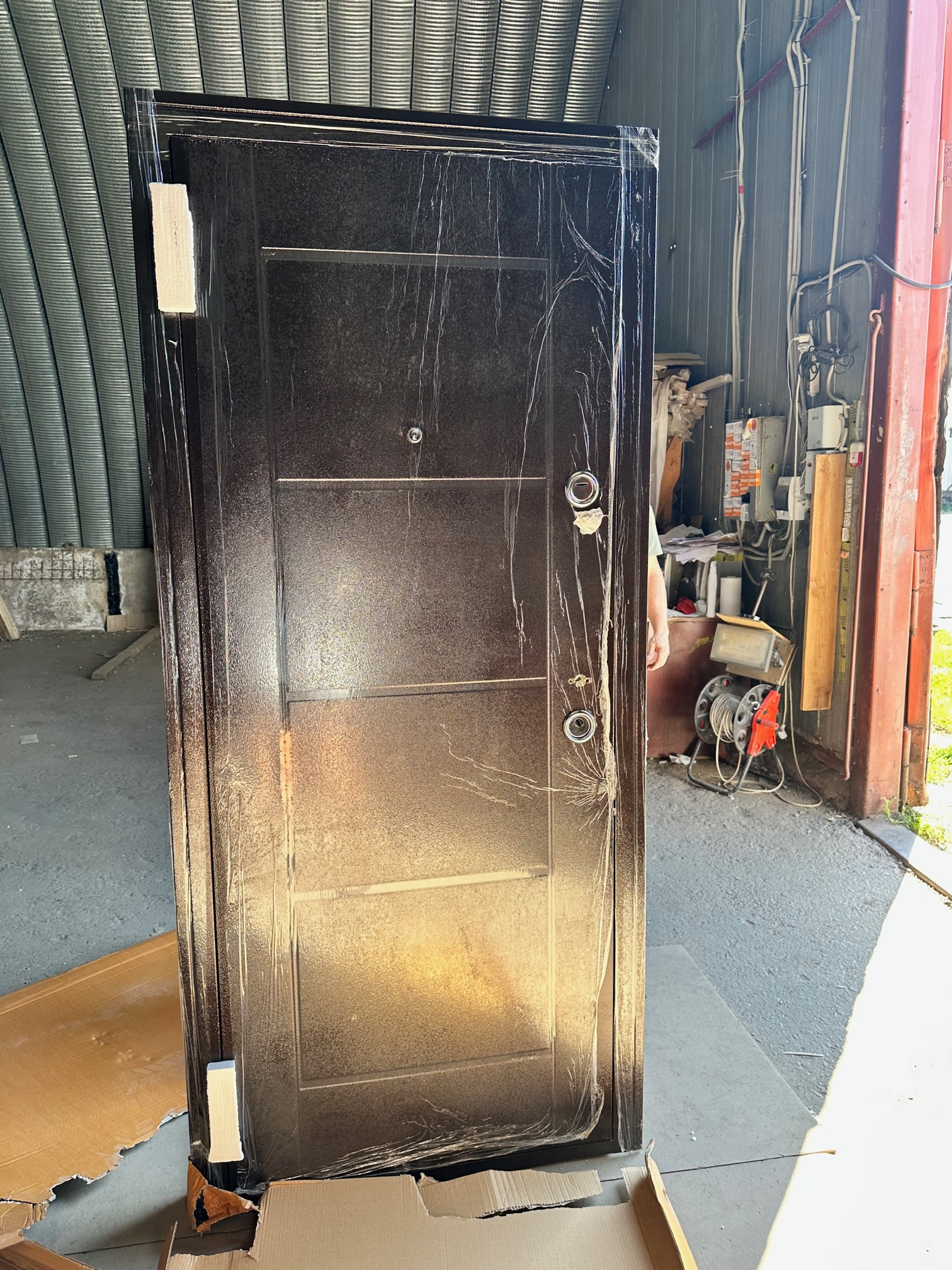 Дверь металл модель Форпост Квадро ель, 2050*860, левая, лот 16017734