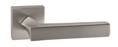 Дверная ручка Равенна на квадратной розетке